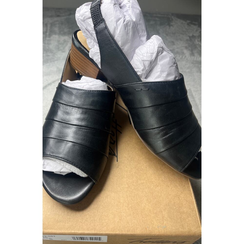 Trotters Nina T2225-001 Womens Black Leather Heeled Sandals Size‎ 10